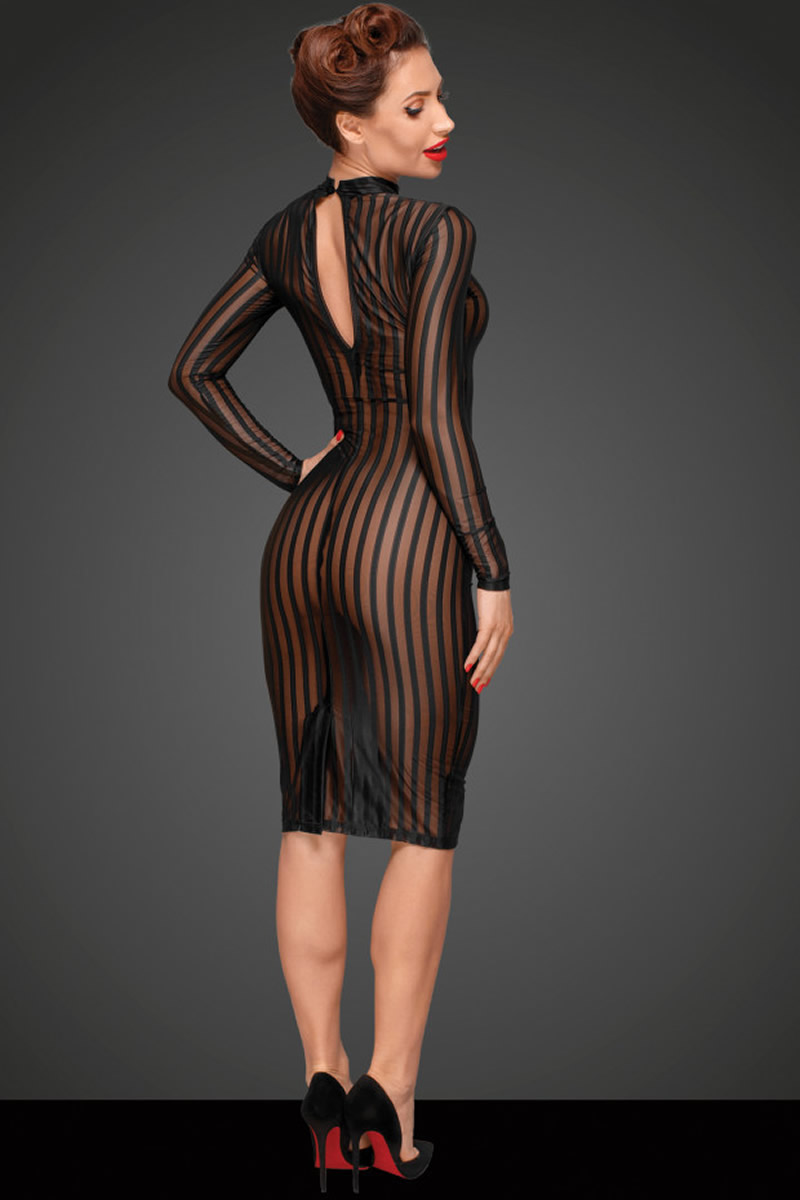 Vestido clássico em tule elástico