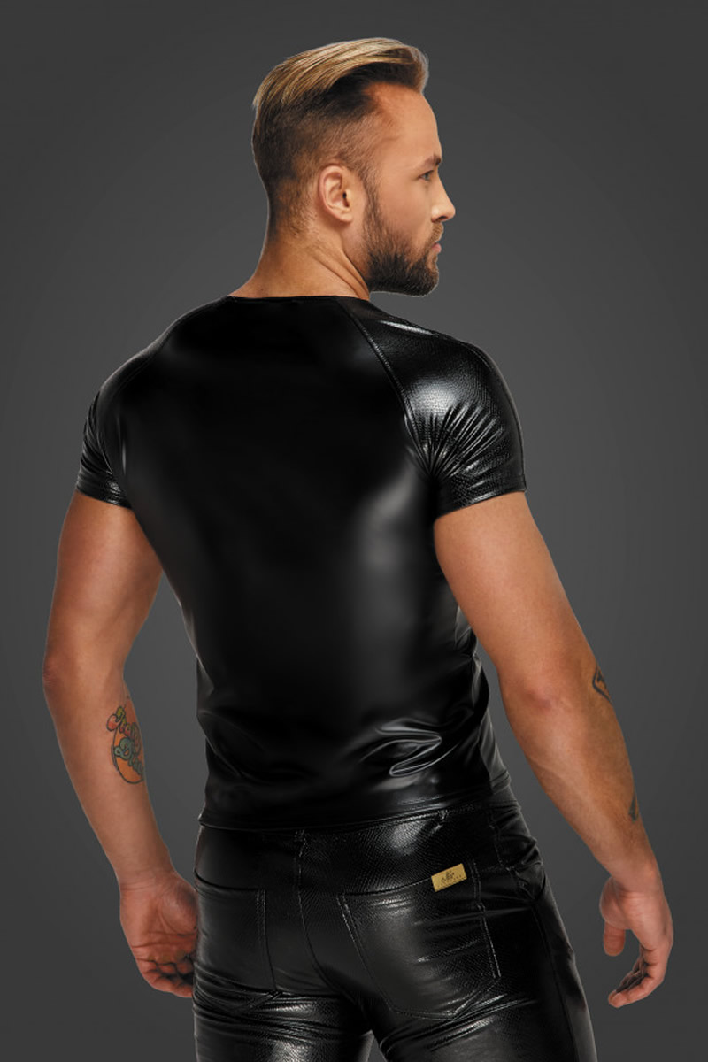 T-shirt Wetlook com mangas